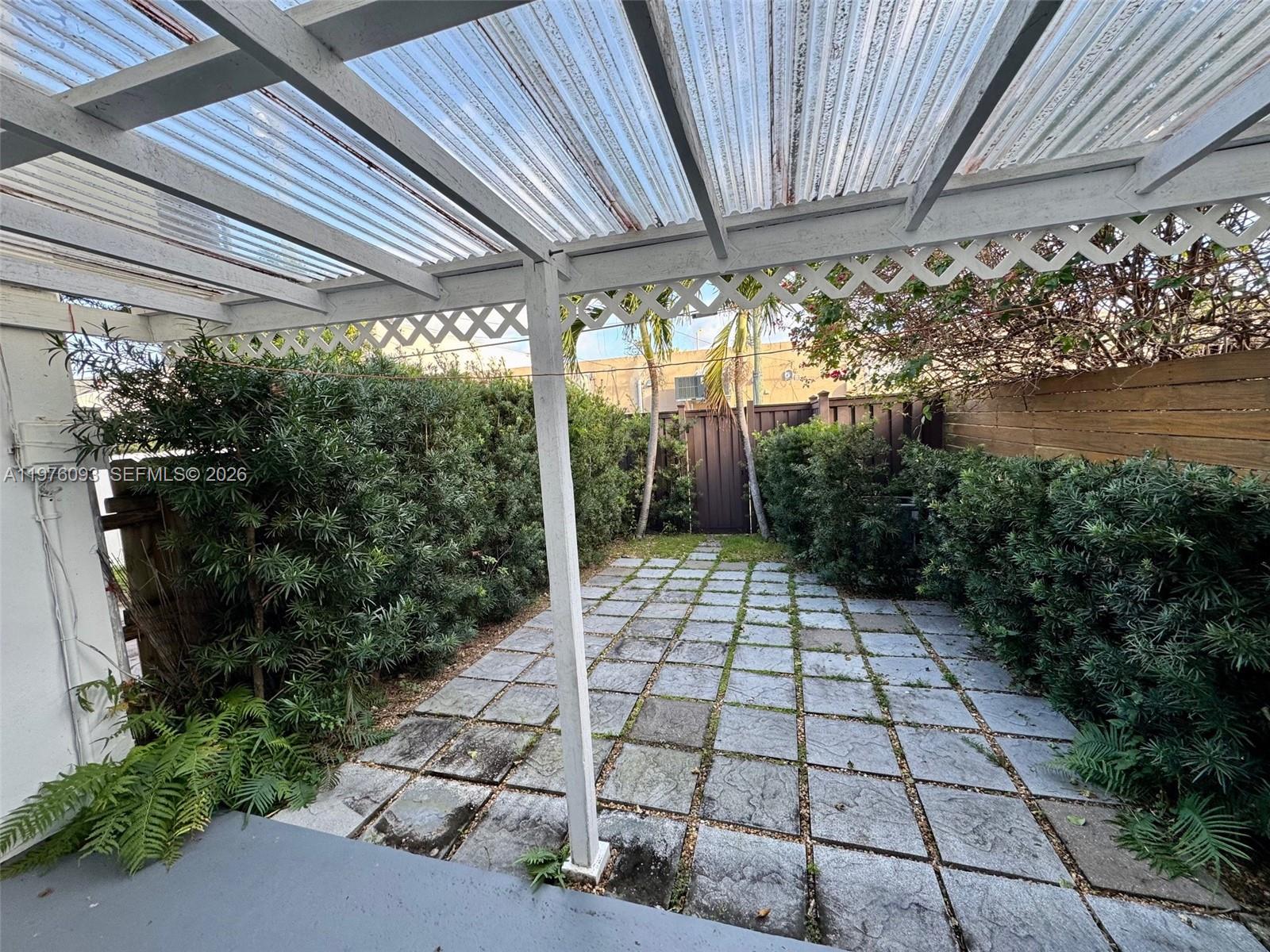 2183 NE 122nd St #2183 North Miami, FL 33181