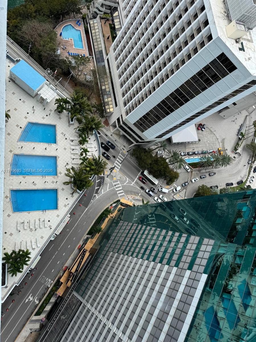 200 Biscayne Blvd Way #3711 Miami, FL 33131