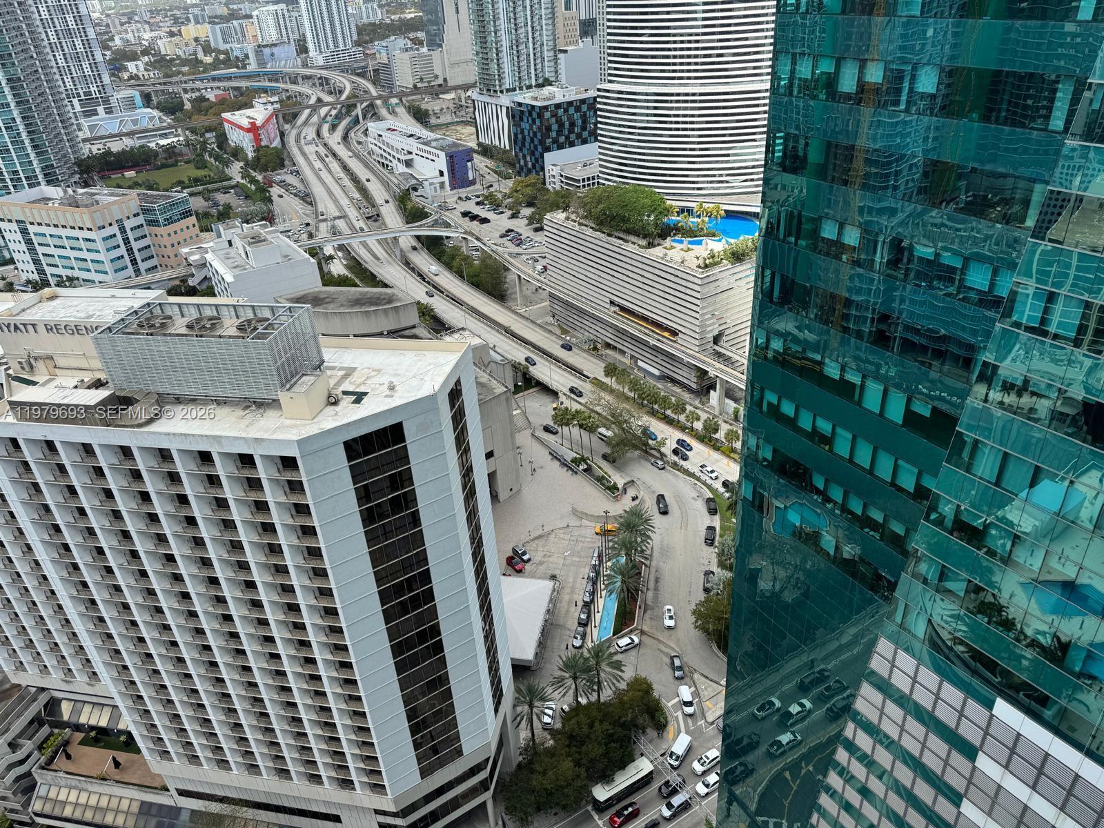 200 Biscayne Blvd Way #3711 Miami, FL 33131