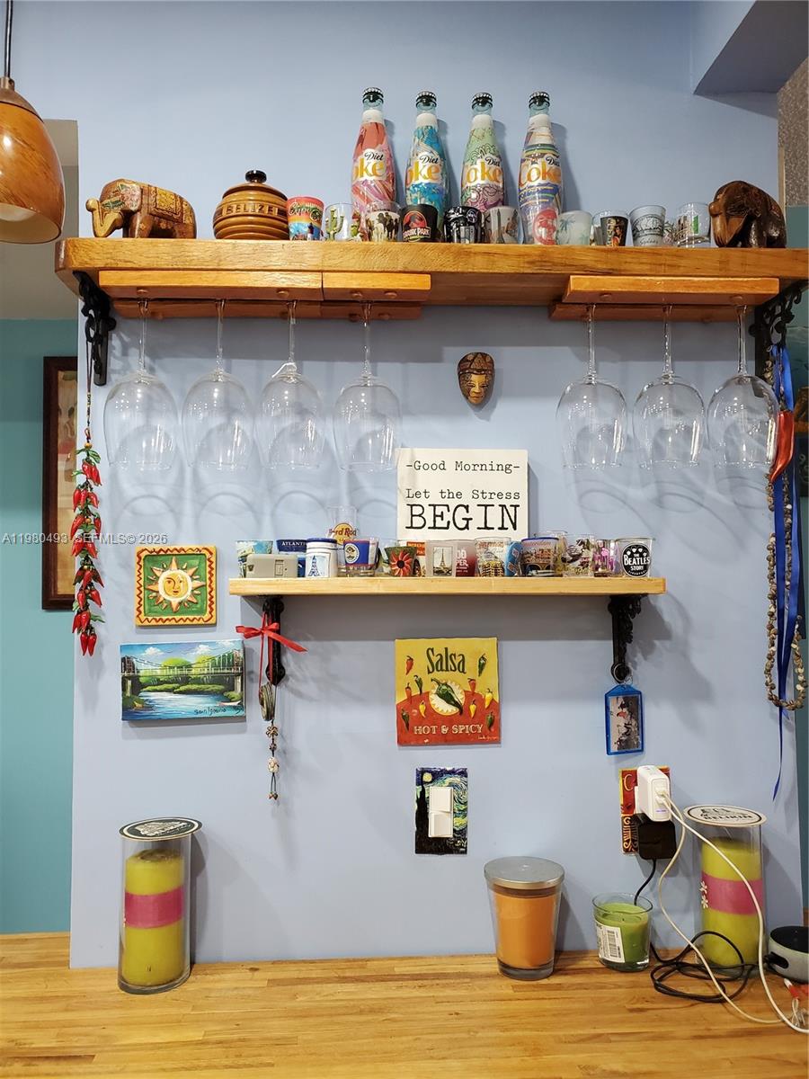 6445 Indian Crk Dr #B6 Miami Beach, FL 33141