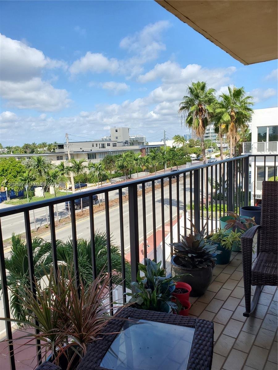 6445 Indian Crk Dr #B6 Miami Beach, FL 33141