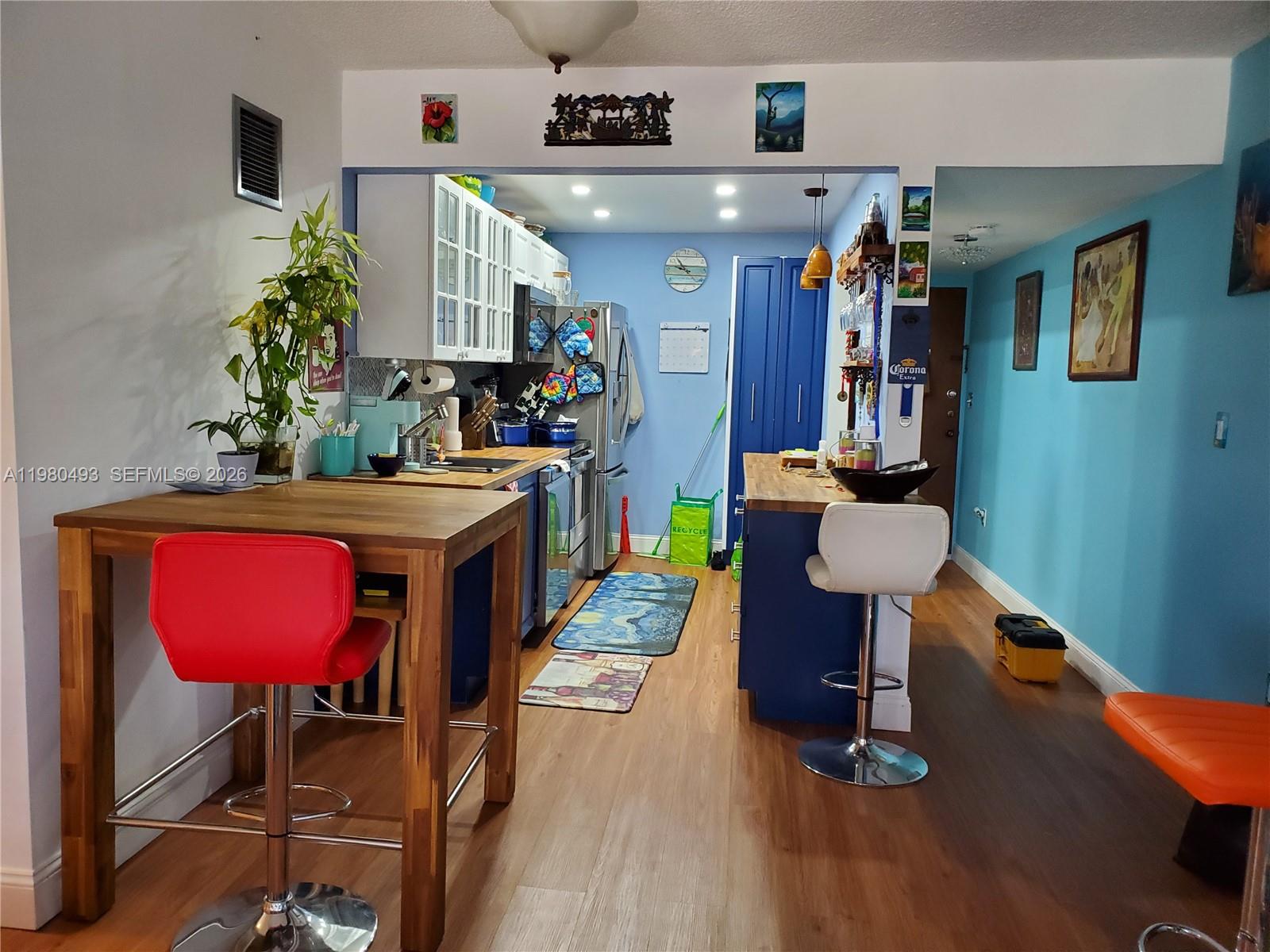 6445 Indian Crk Dr #B6 Miami Beach, FL 33141