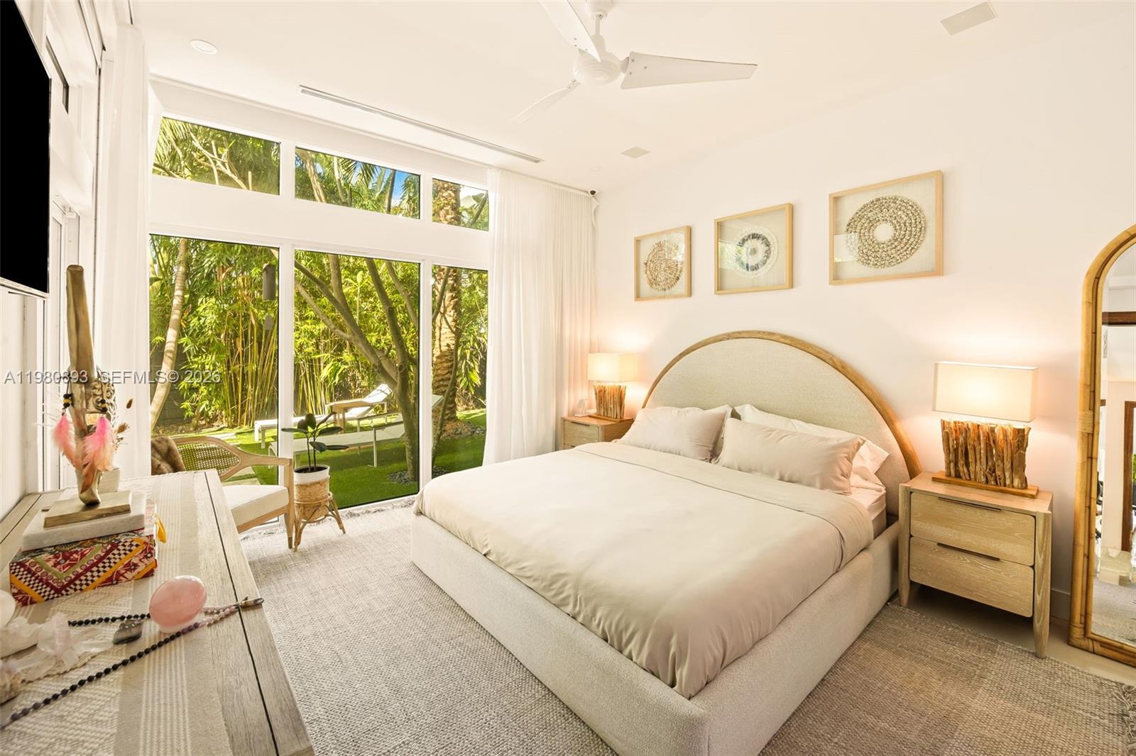 865 W 47th St Miami Beach, FL 33140