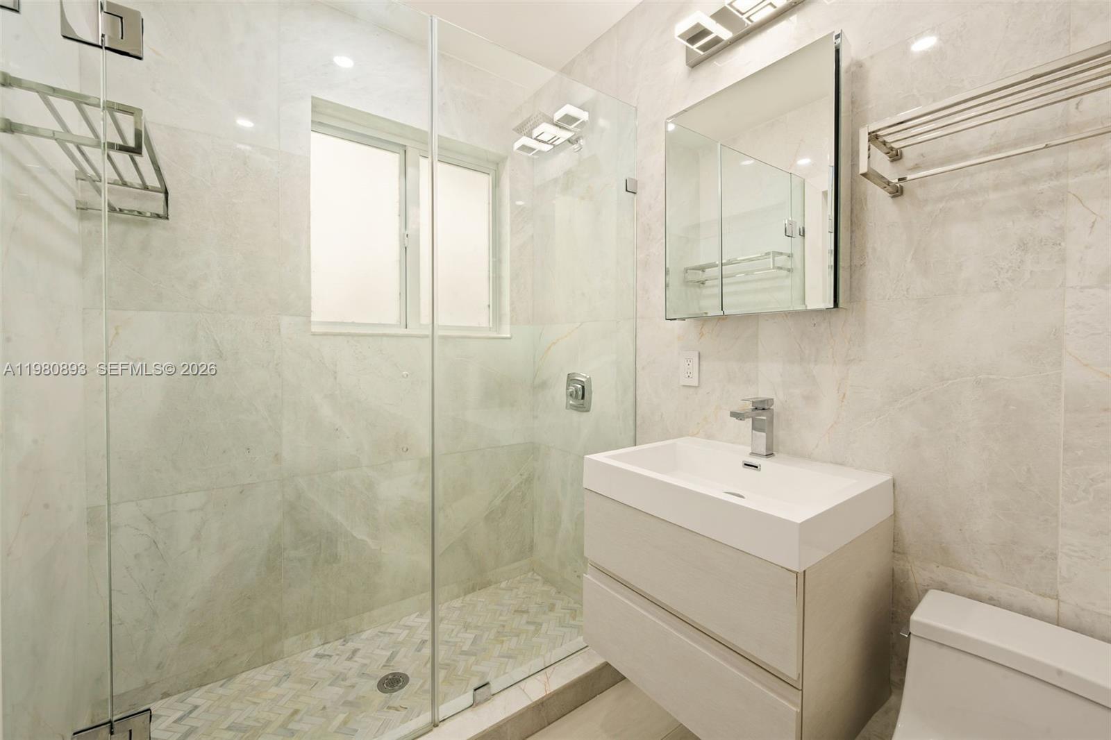 865 W 47th St Miami Beach, FL 33140