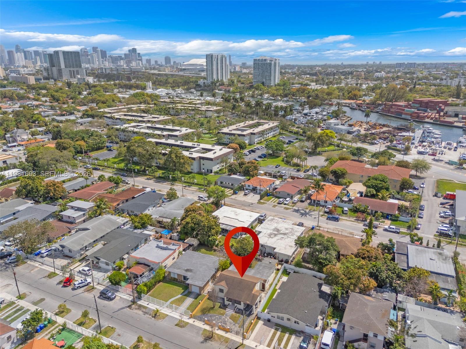 2166 NW 18th St Miami, FL 33125