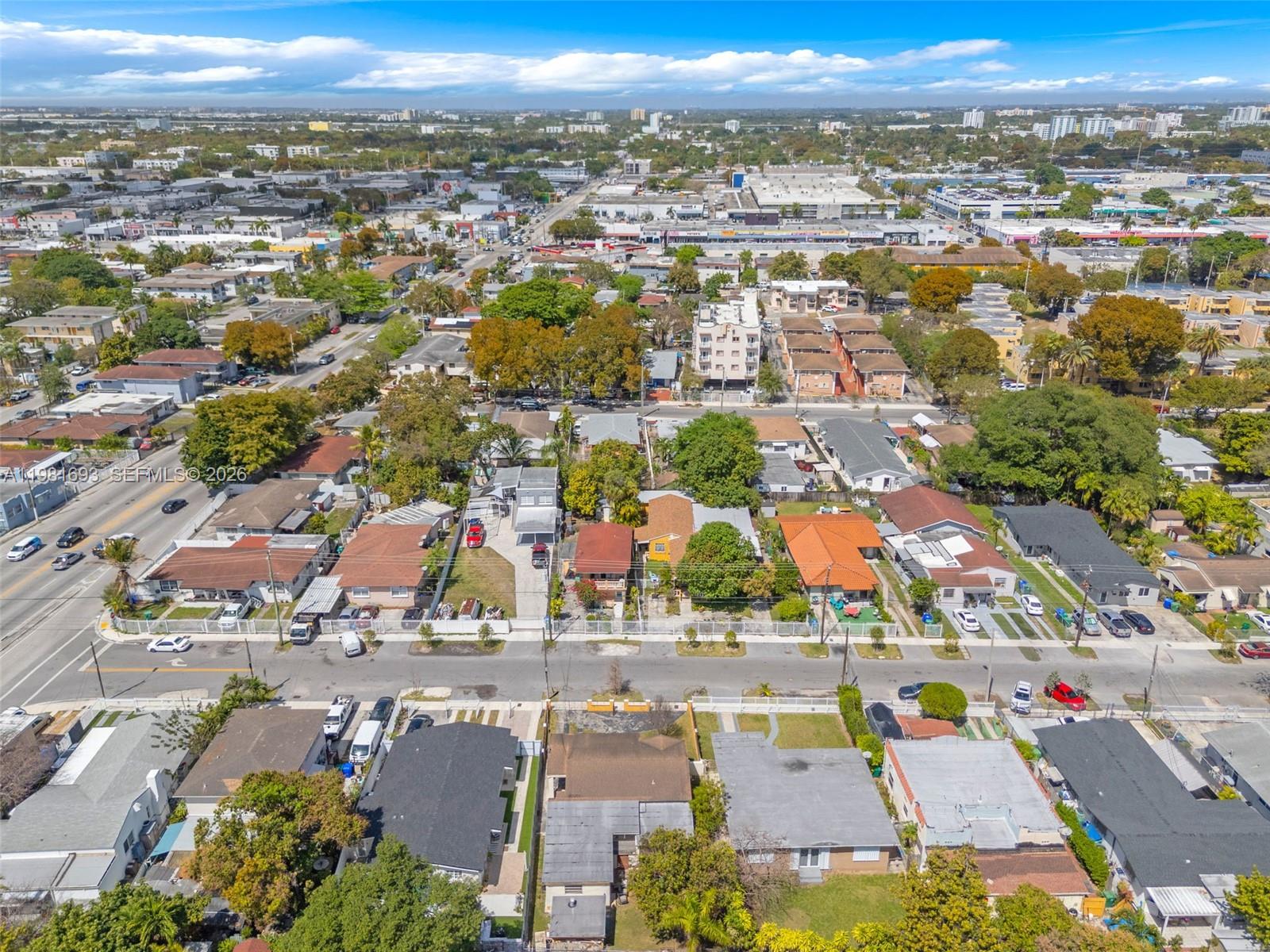 2166 NW 18th St Miami, FL 33125