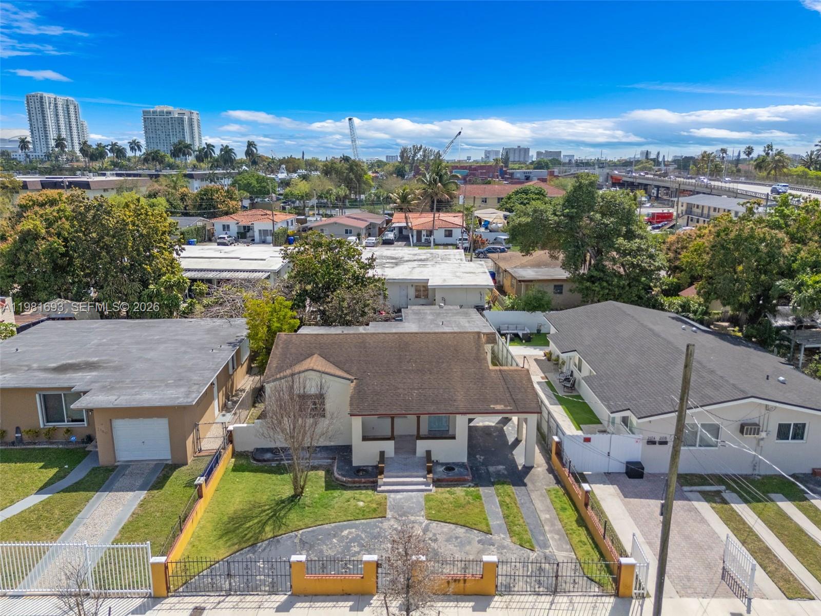 2166 NW 18th St Miami, FL 33125