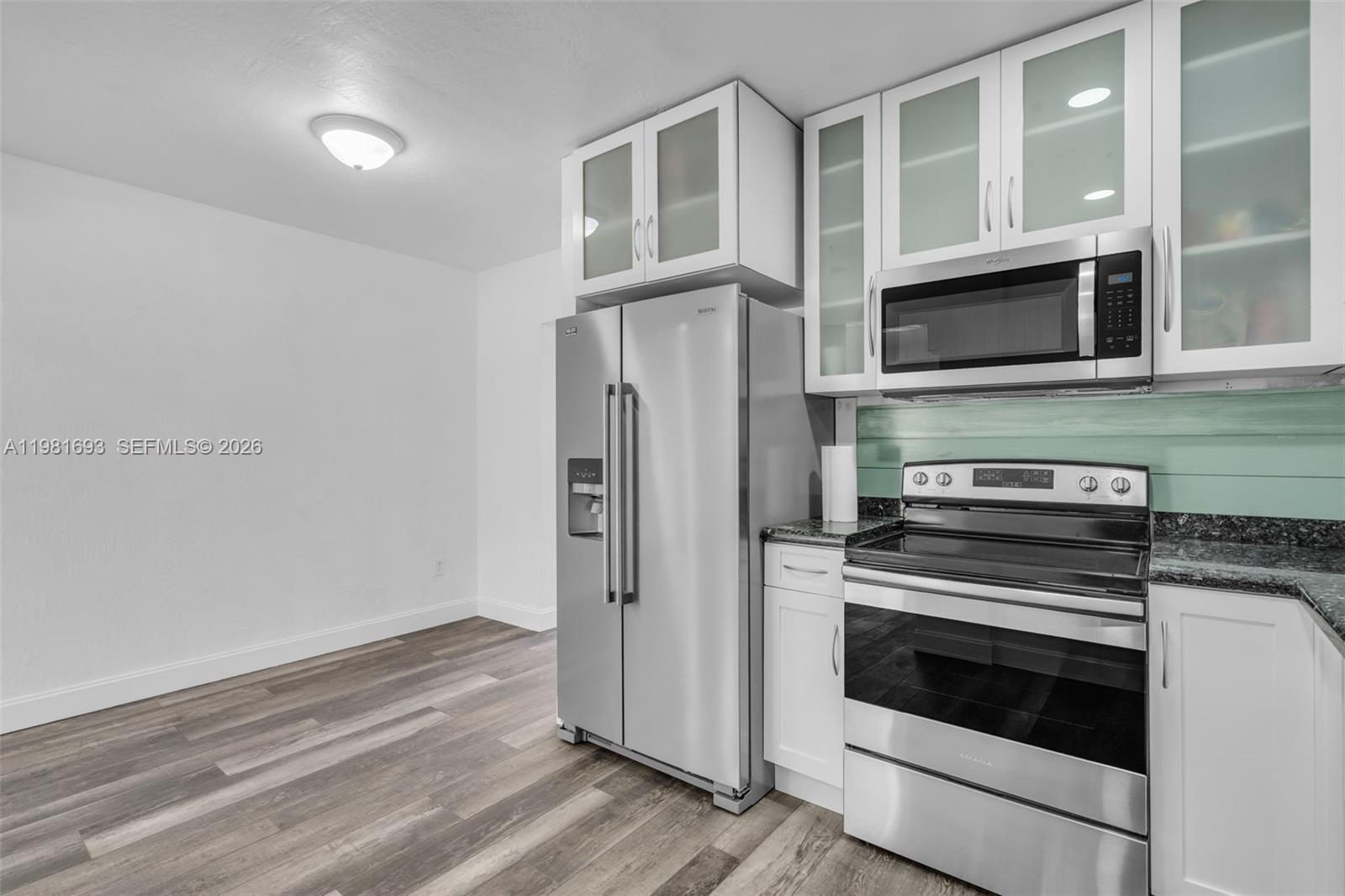 2166 NW 18th St Miami, FL 33125