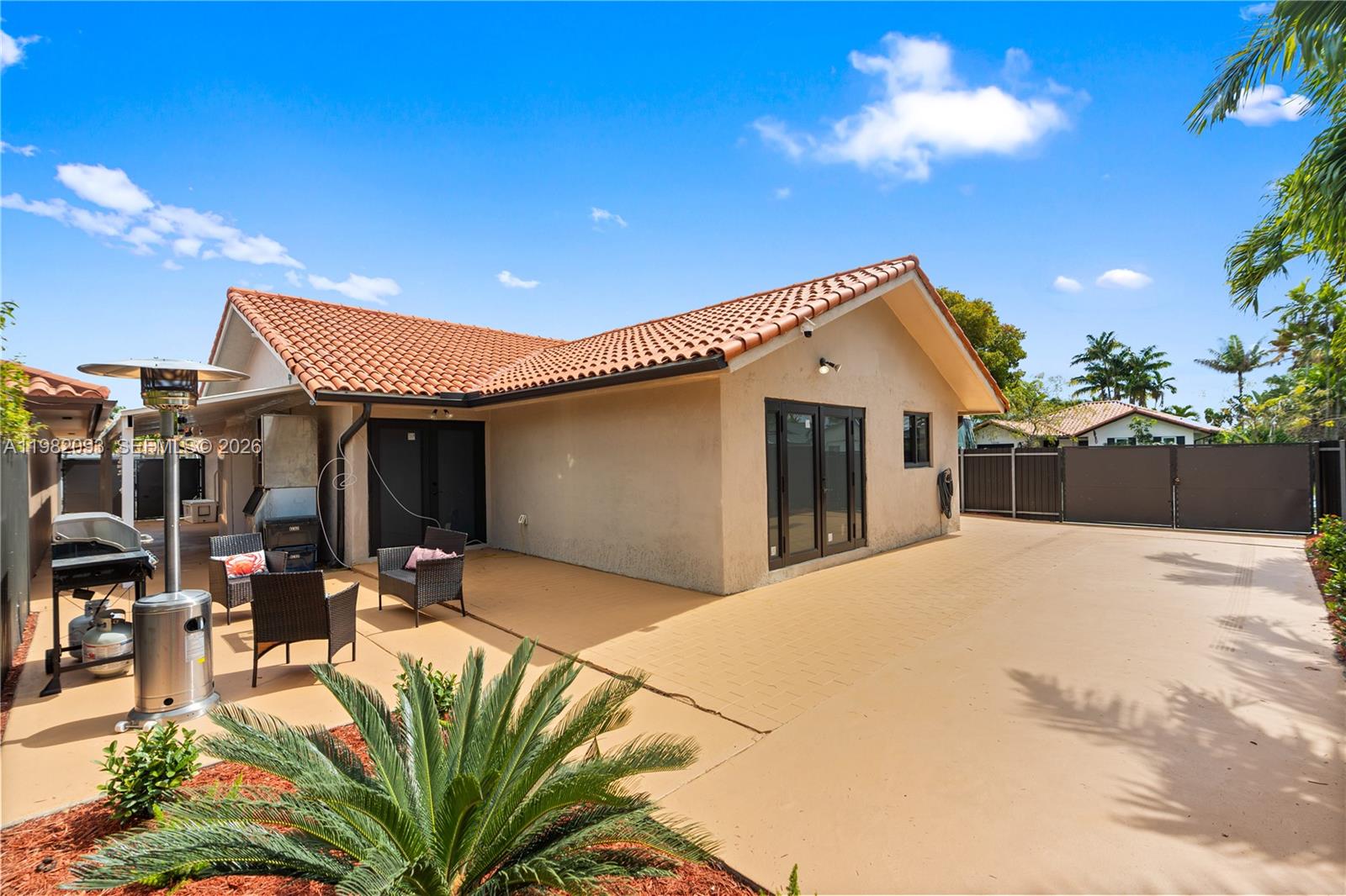 800 NW 133rd Ave Miami, FL 33182