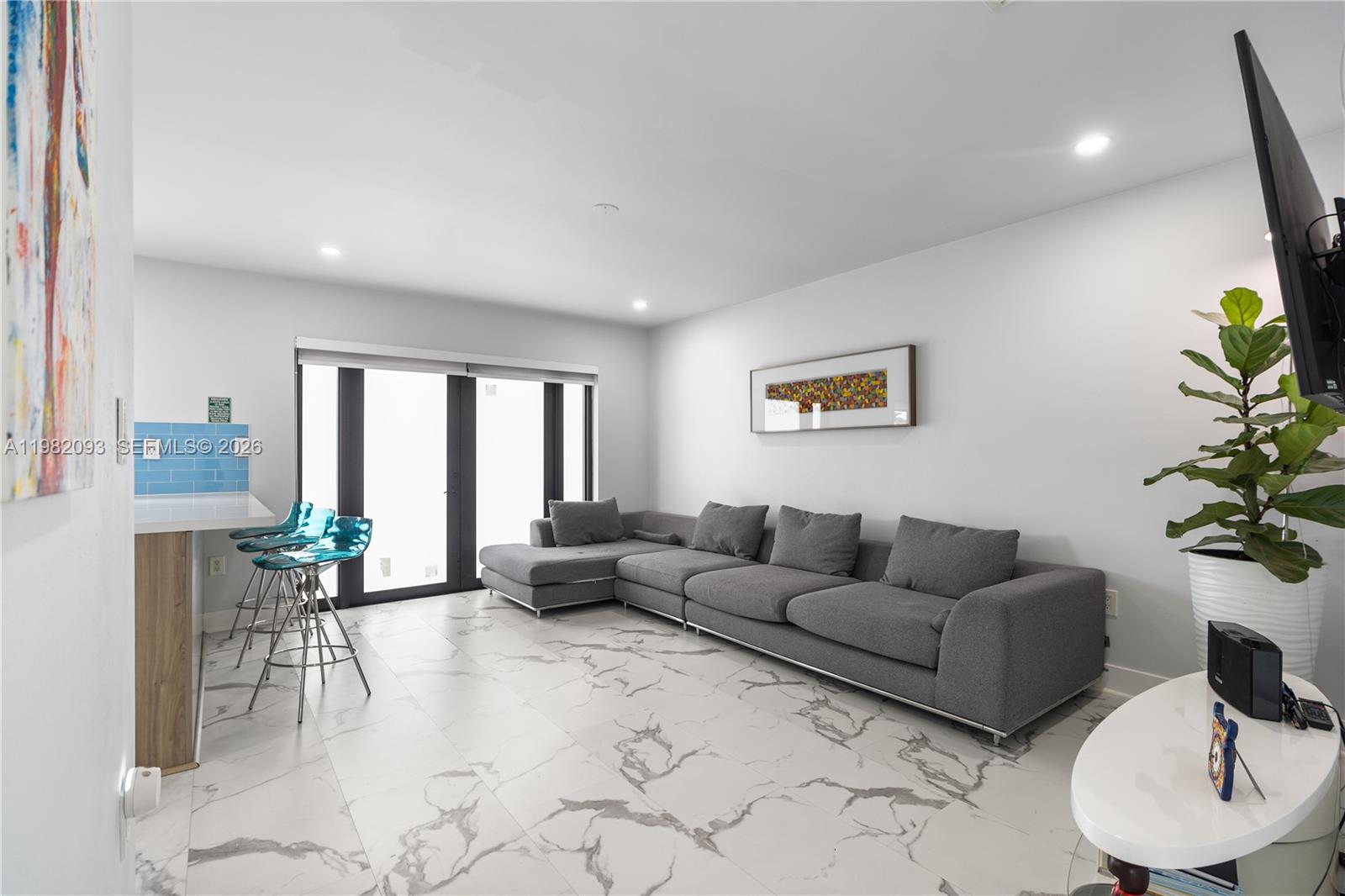 800 NW 133rd Ave Miami, FL 33182