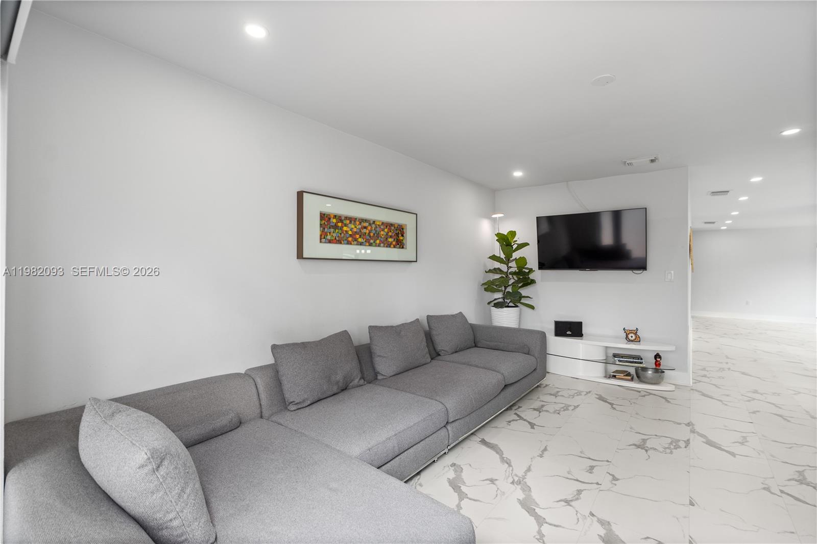 800 NW 133rd Ave Miami, FL 33182