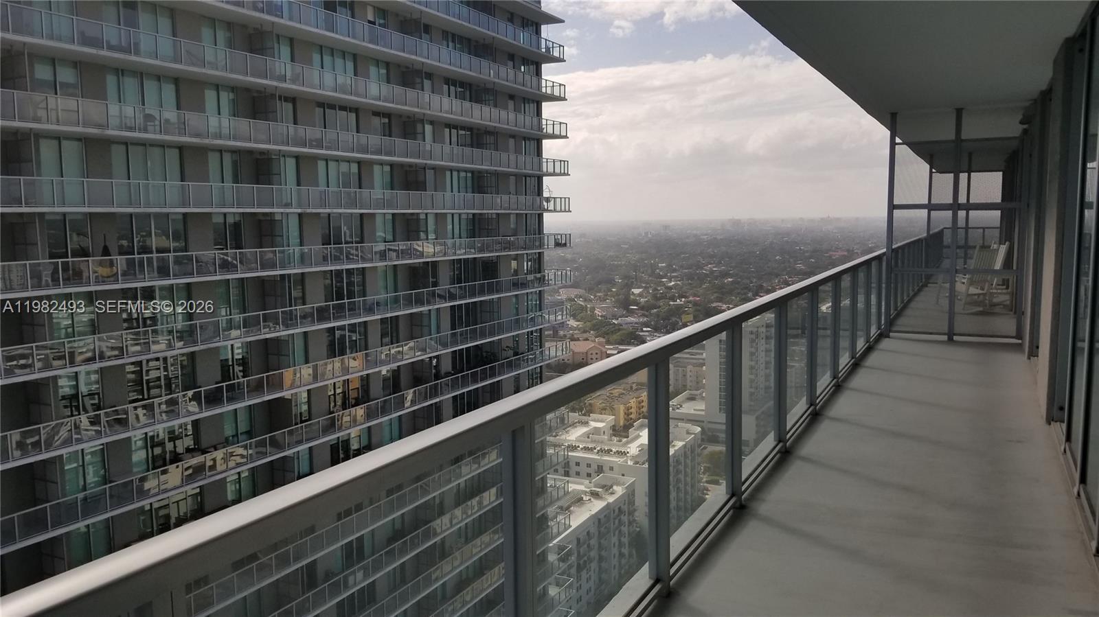 1111 SW 1st Ave #3516-N Miami, FL 33130