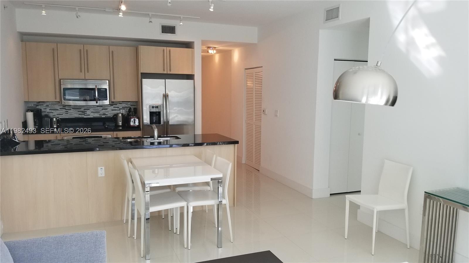 1111 SW 1st Ave #3516-N Miami, FL 33130