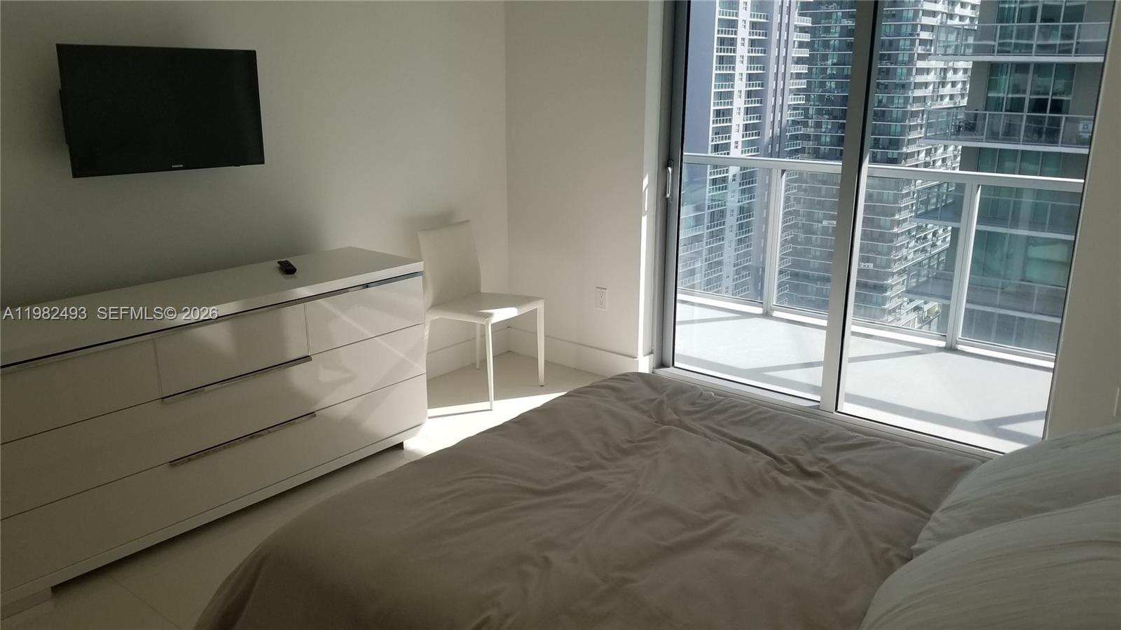 1111 SW 1st Ave #3516-N Miami, FL 33130