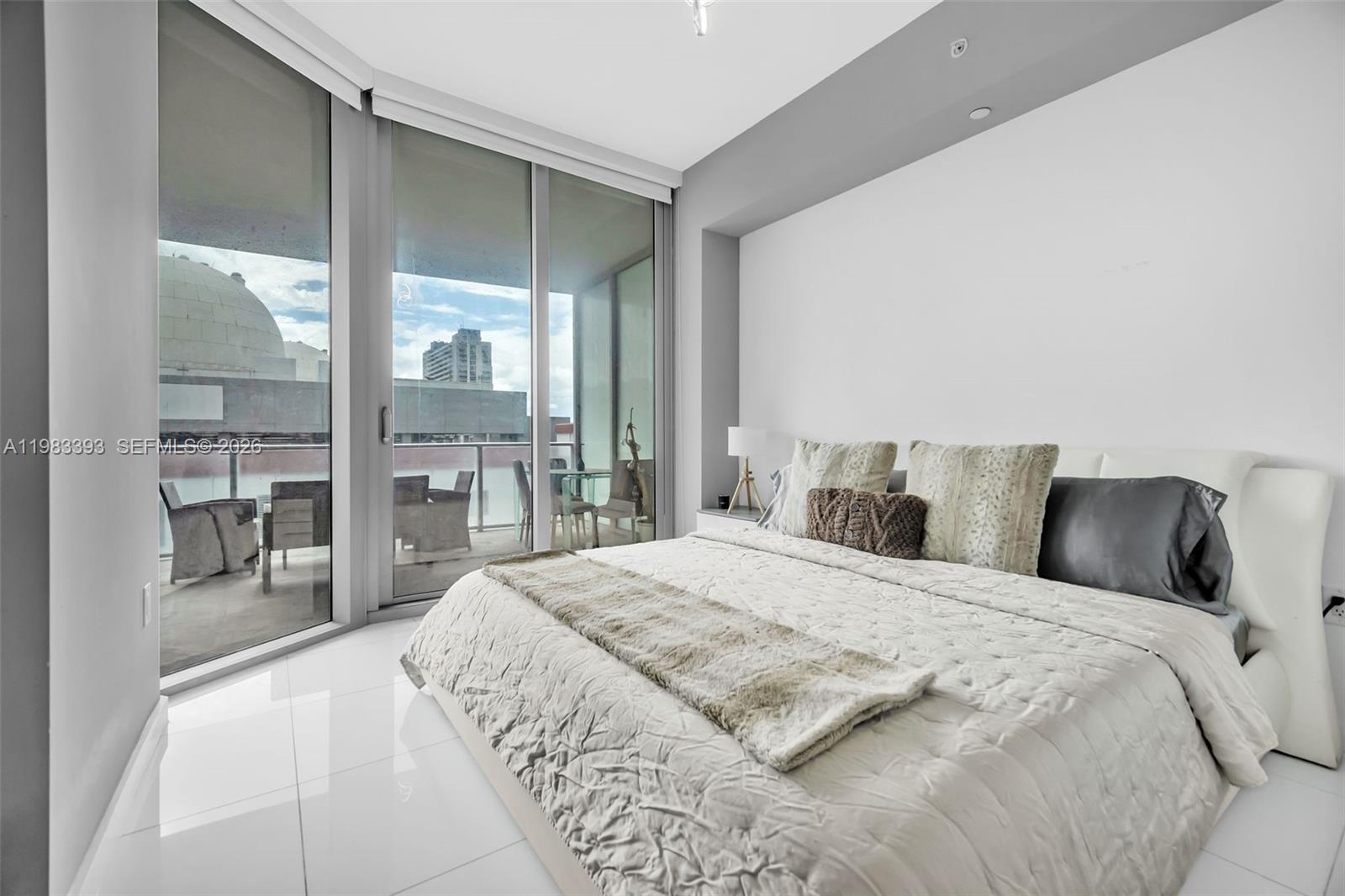 image Paramount Miami Worldcenter11