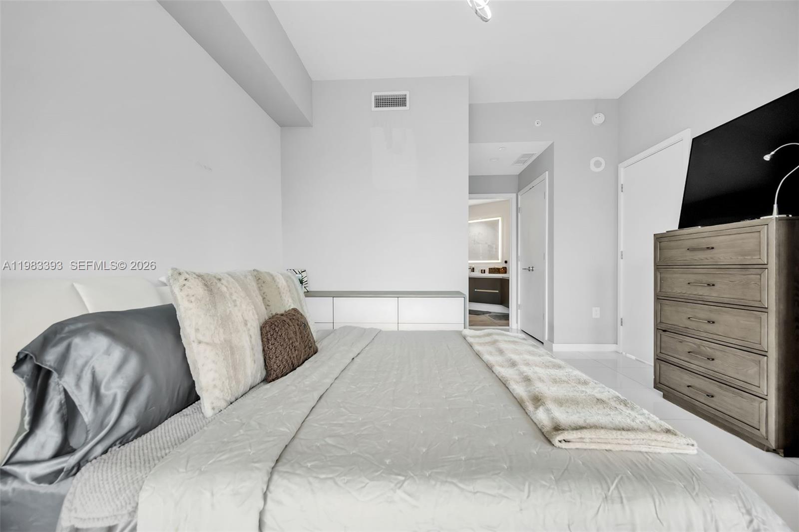 image Paramount Miami Worldcenter21