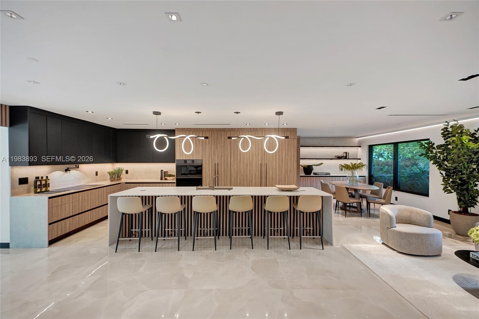 20020 NE 21st Ct Miami, FL 33179