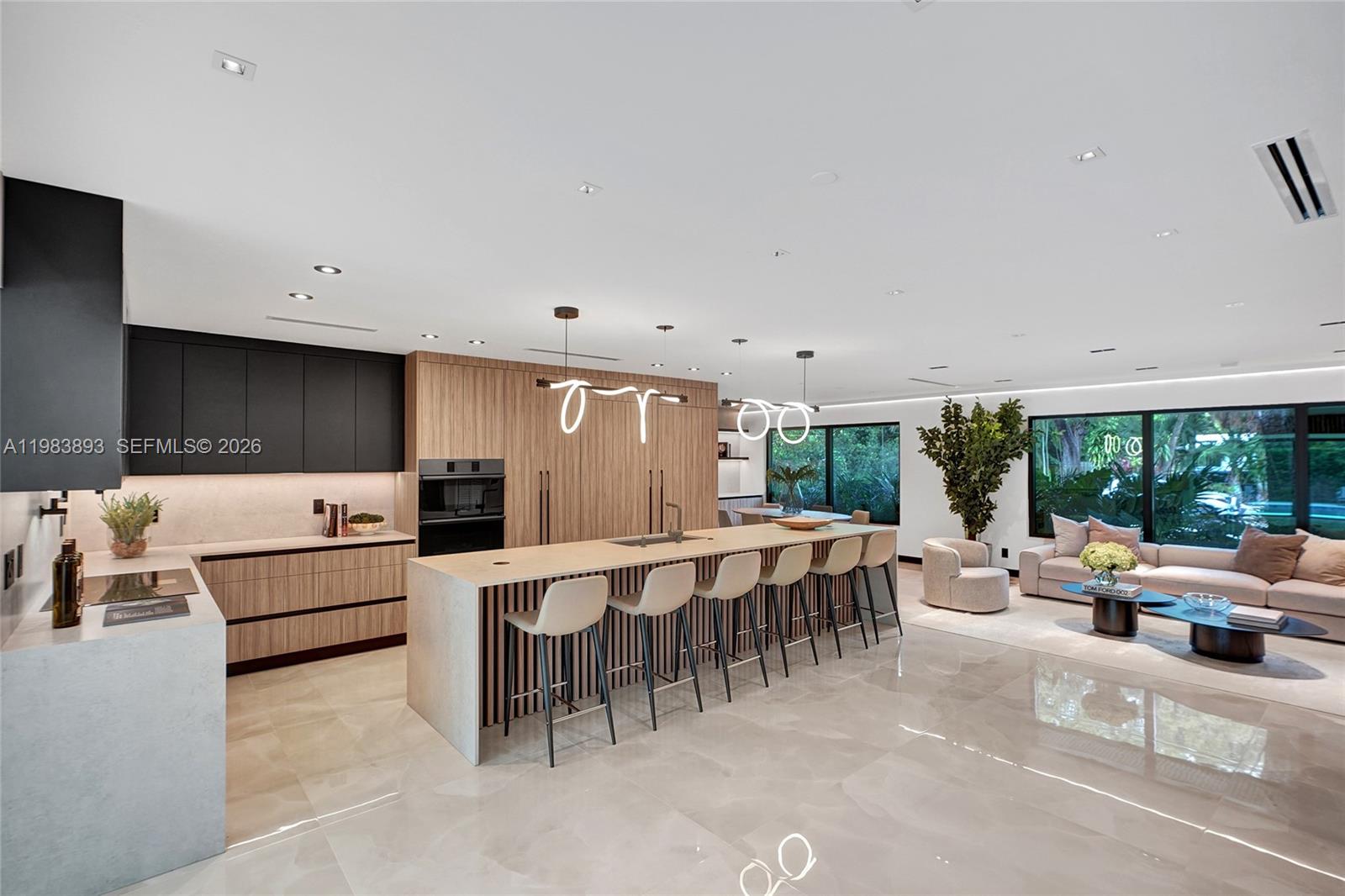 20020 NE 21st Ct Miami, FL 33179