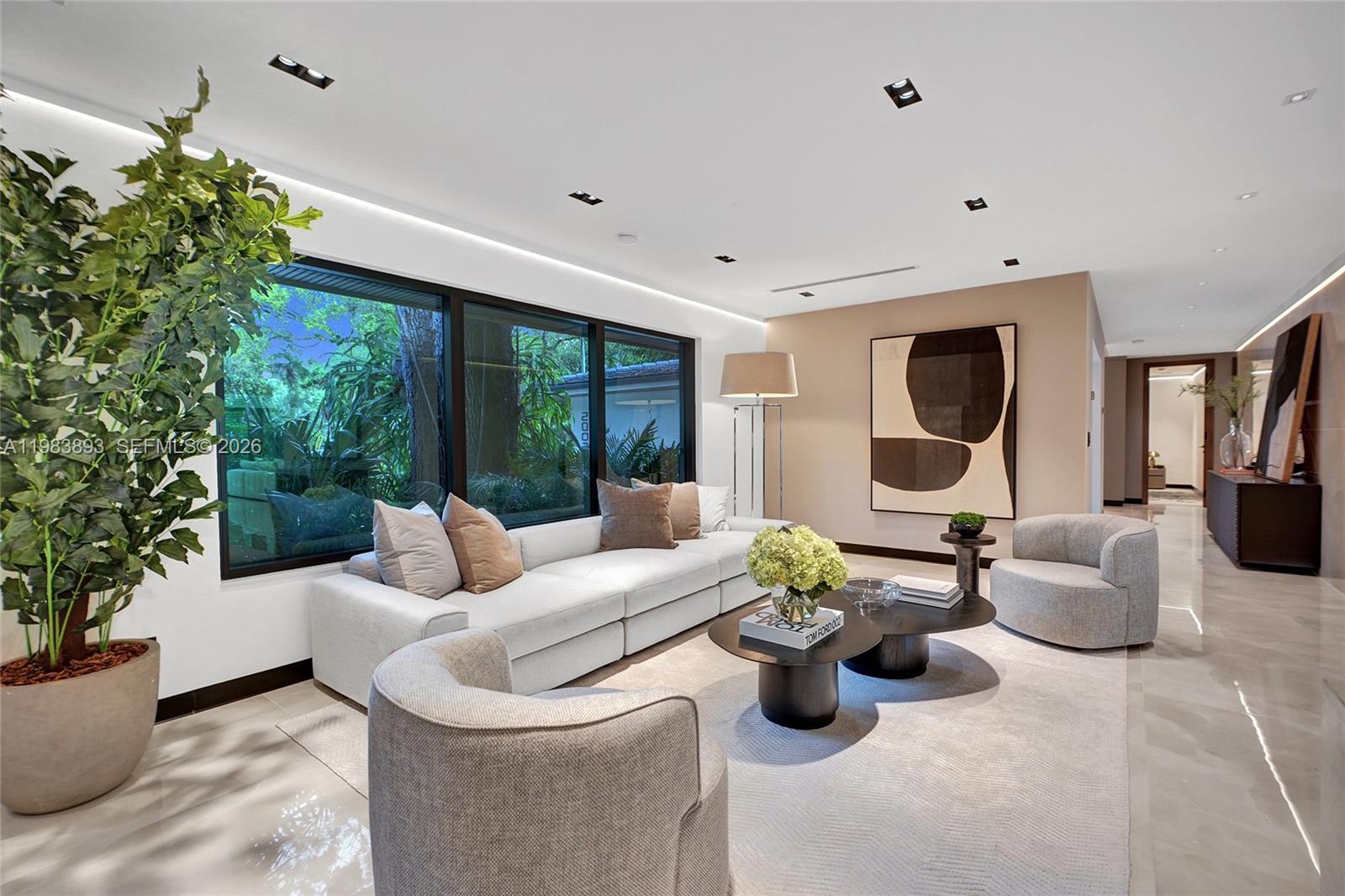 20020 NE 21st Ct Miami, FL 33179