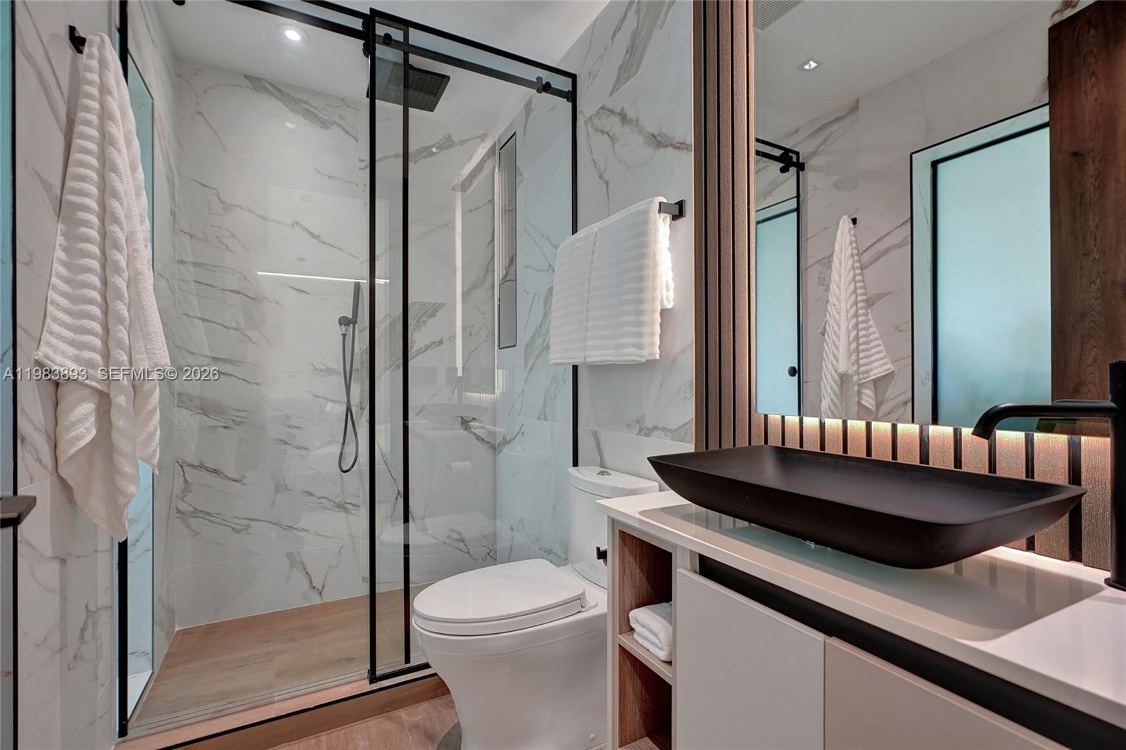 20020 NE 21st Ct Miami, FL 33179