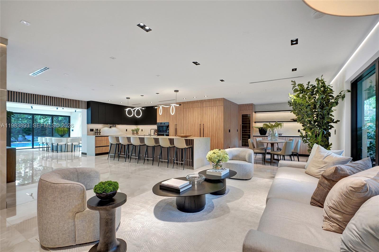 20020 NE 21st Ct Miami, FL 33179