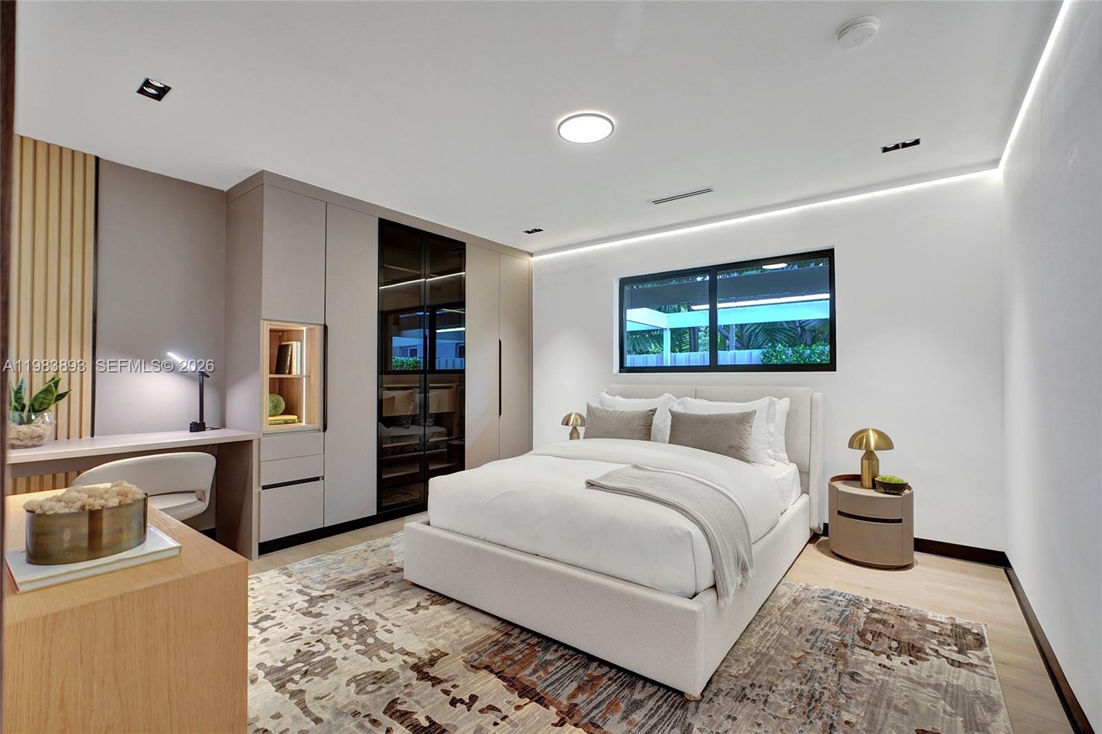 20020 NE 21st Ct Miami, FL 33179