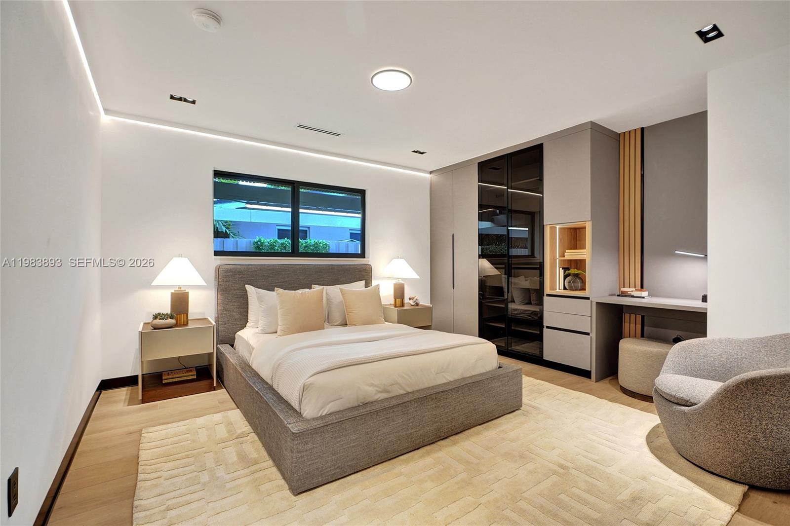 20020 NE 21st Ct Miami, FL 33179