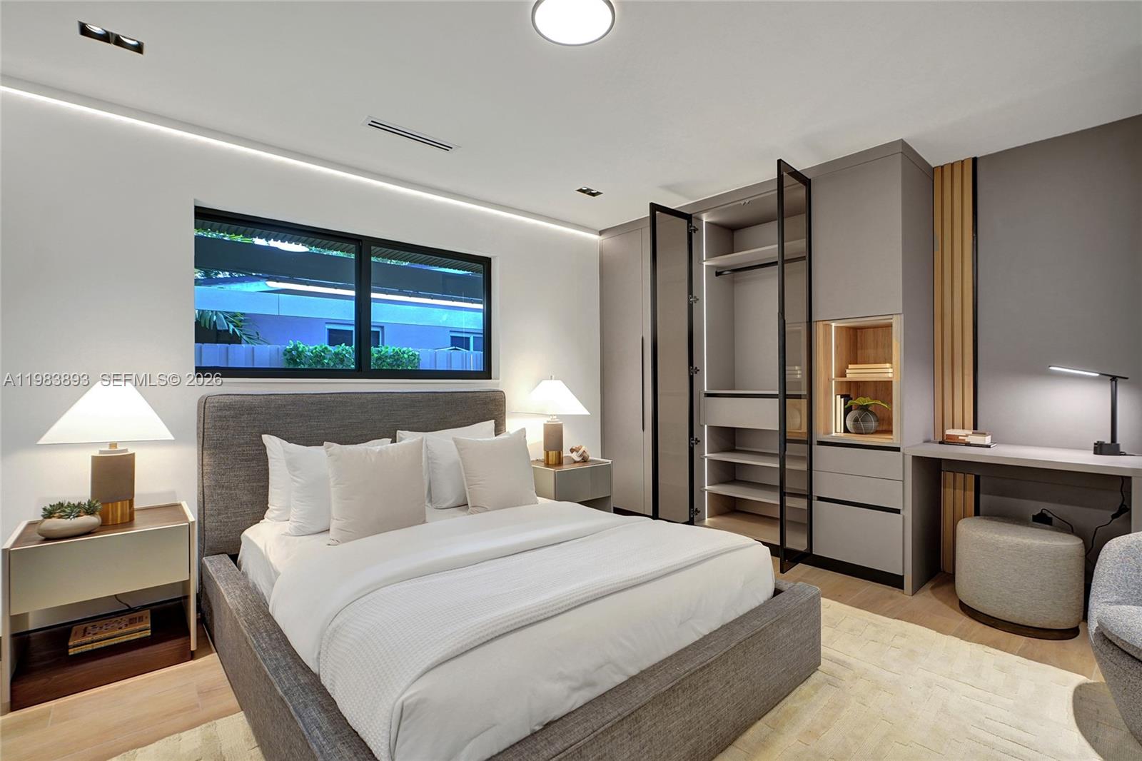 20020 NE 21st Ct Miami, FL 33179