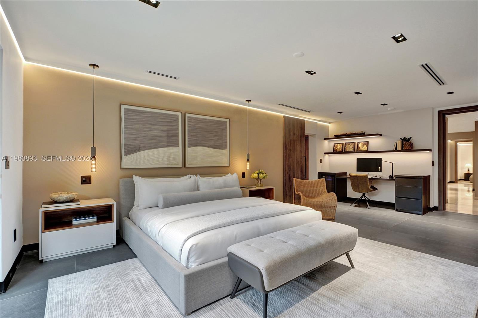 20020 NE 21st Ct Miami, FL 33179