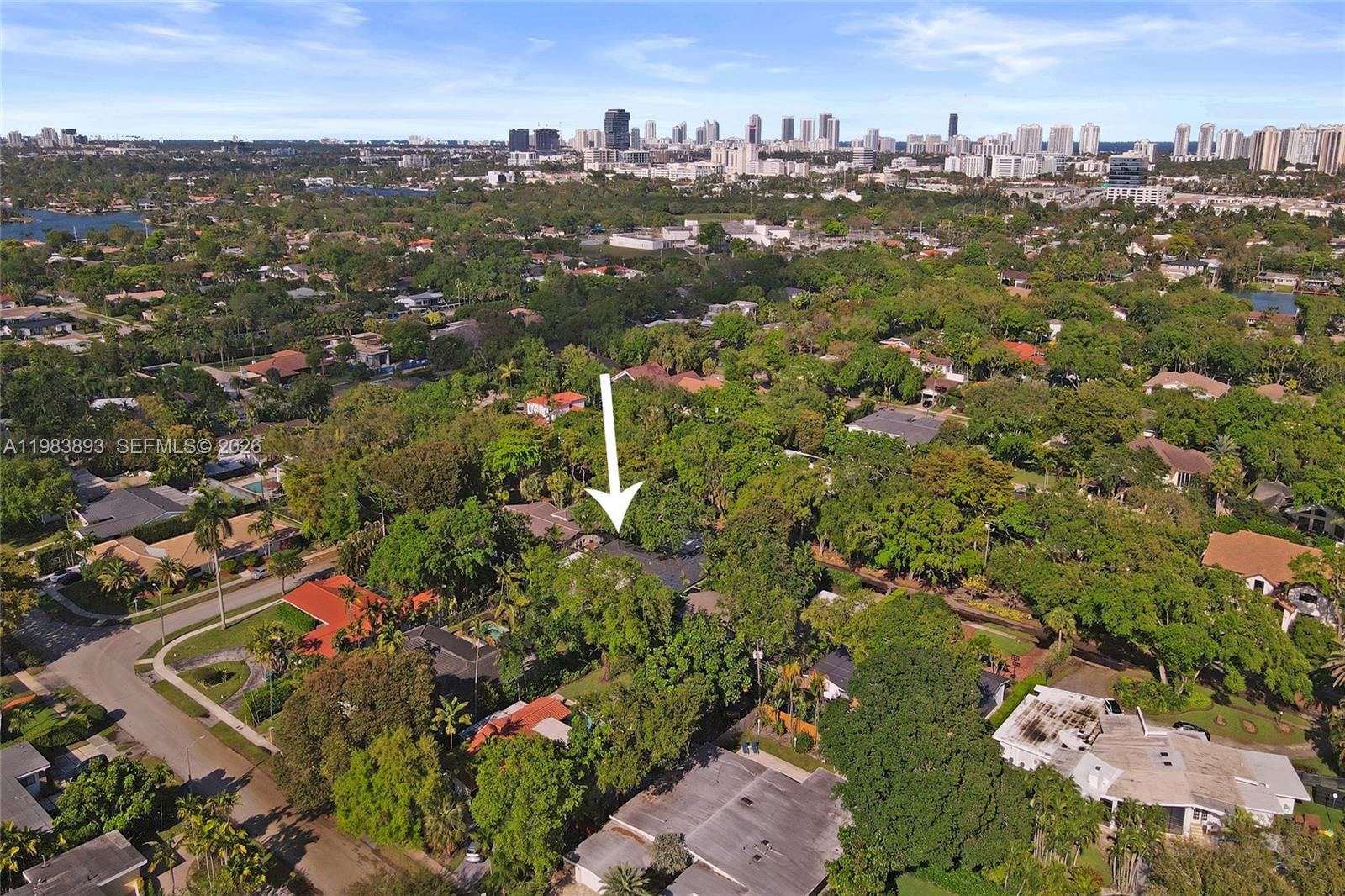 20020 NE 21st Ct Miami, FL 33179