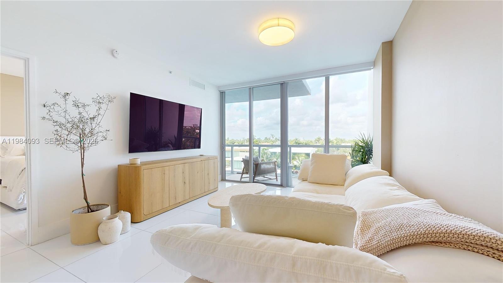 9940 W Bay Hbr Dr #5E-N Bay Harbor Islands, FL 33154