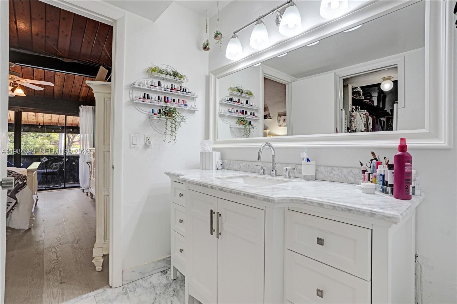 19220 NE 25th Ave #271B Miami, FL 33180