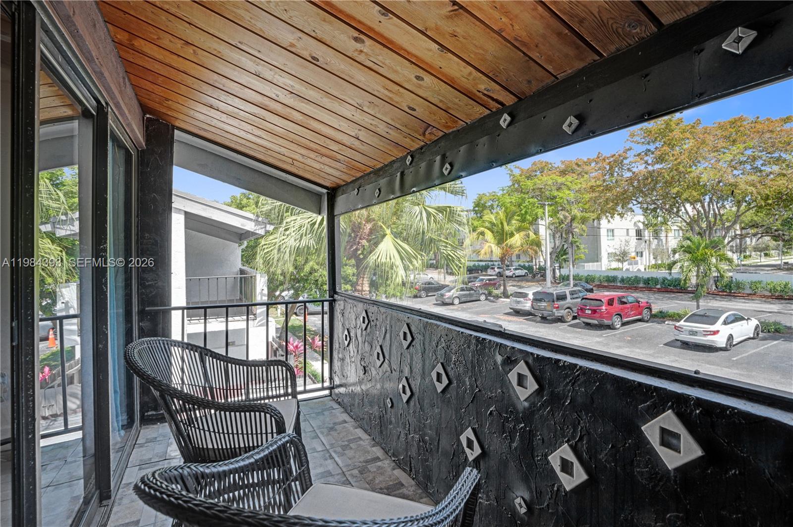 19220 NE 25th Ave #271B Miami, FL 33180