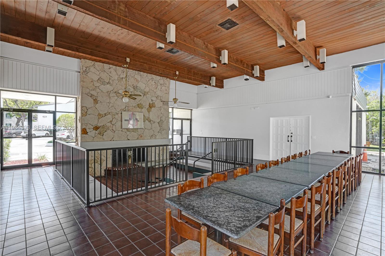 19220 NE 25th Ave #271B Miami, FL 33180