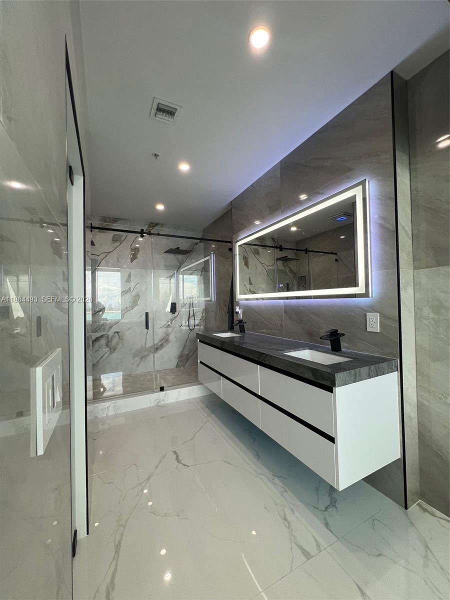 7910 Harbor Is Dr #1202 North Bay Village, FL 33141