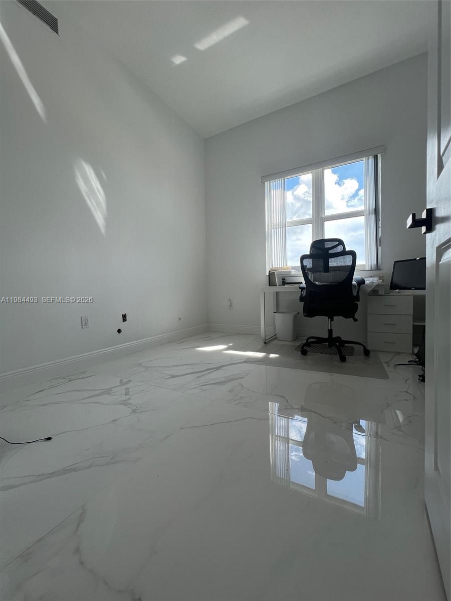 7910 Harbor Is Dr #1202 North Bay Village, FL 33141