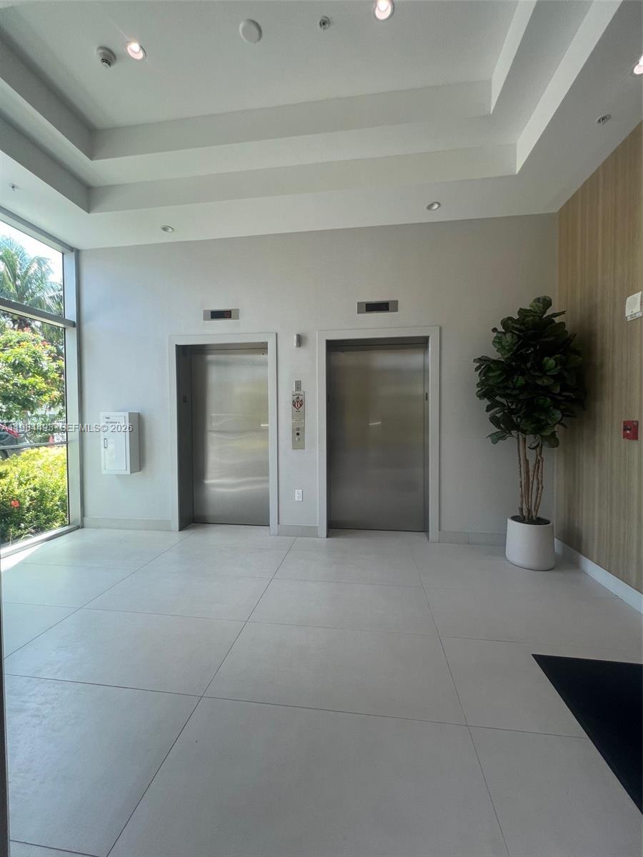 7910 Harbor Is Dr #1202 North Bay Village, FL 33141