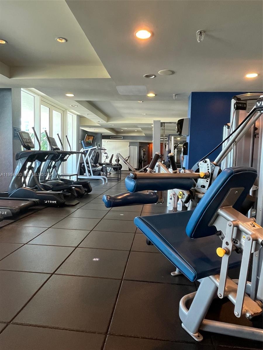 7910 Harbor Is Dr #1202 North Bay Village, FL 33141