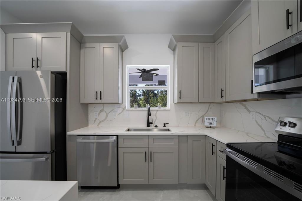 3005 52nd St W Lehigh Acres, FL 33971