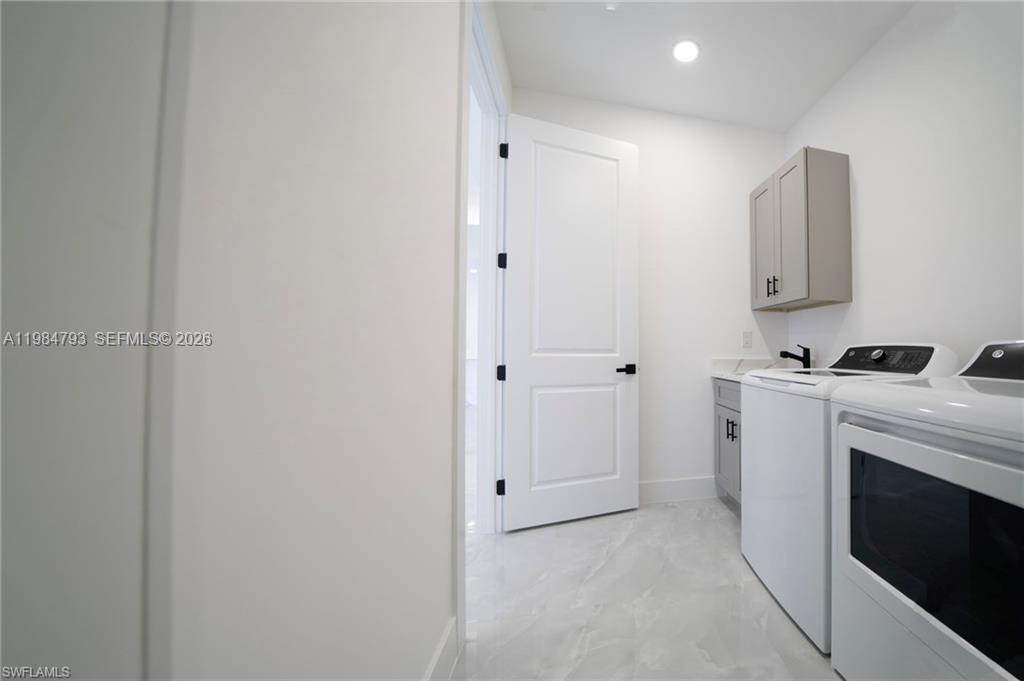 3005 52nd St W Lehigh Acres, FL 33971