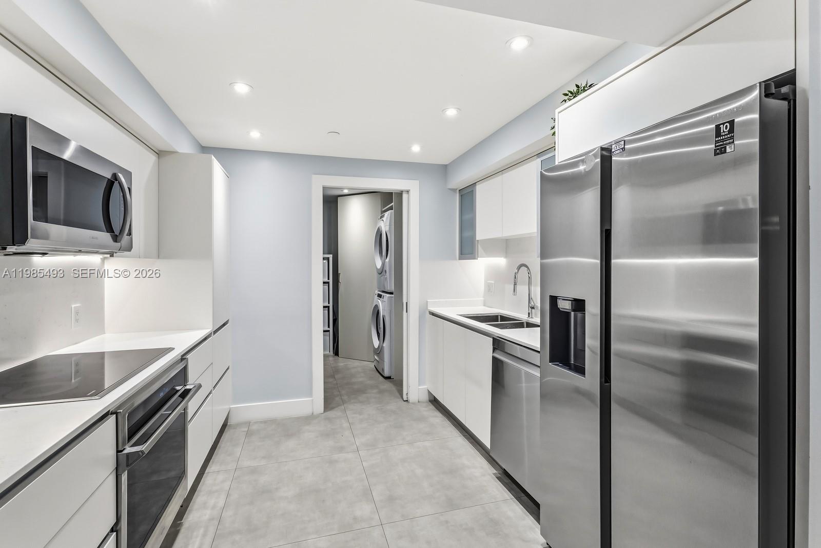 1111 Crandon Blvd #A405 Key Biscayne, FL 33149