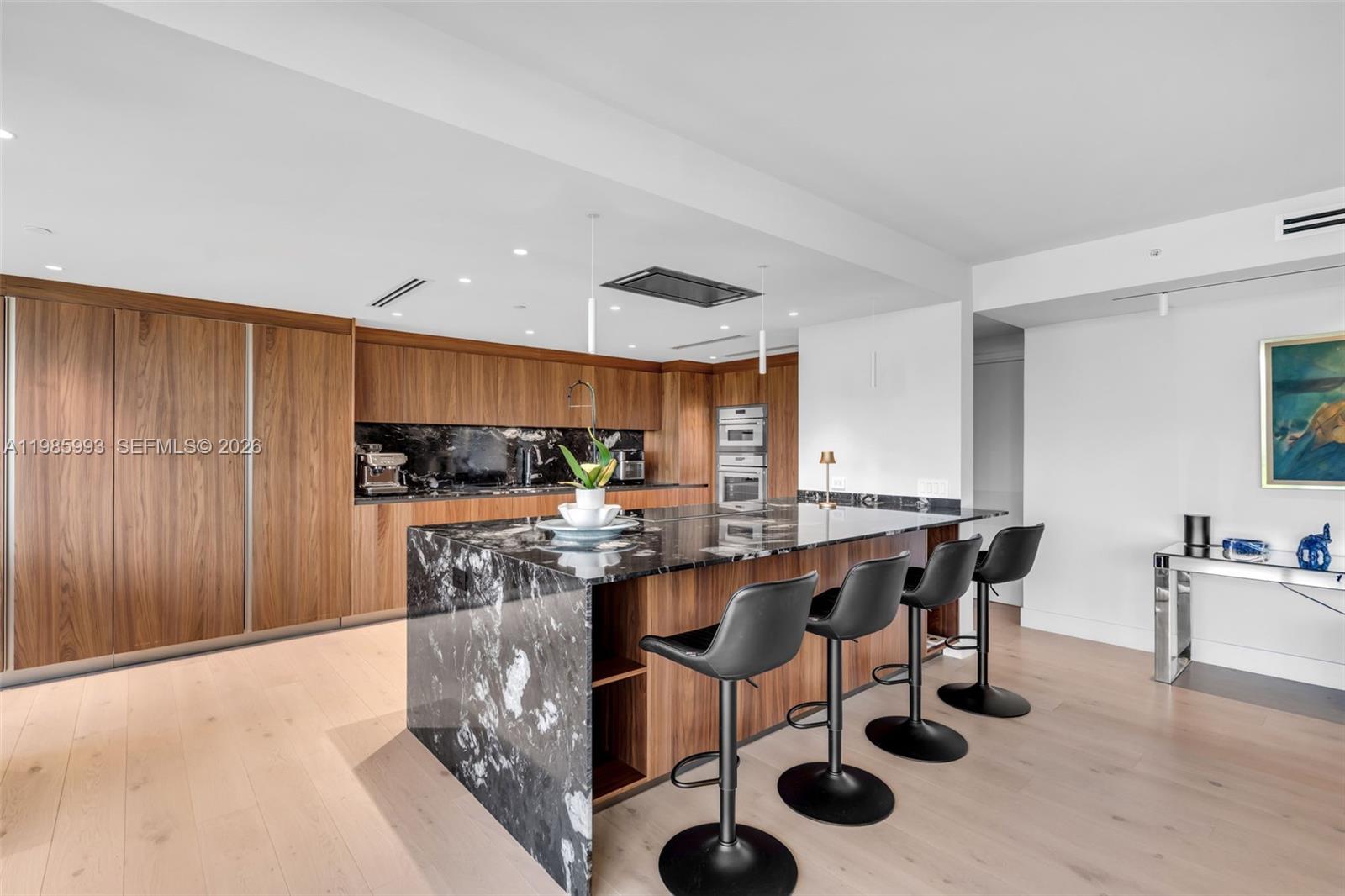 430 Grand Bay Dr #608 Key Biscayne, FL 33149