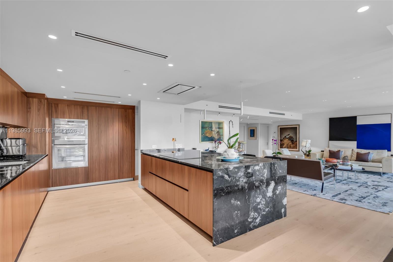 430 Grand Bay Dr #608 Key Biscayne, FL 33149