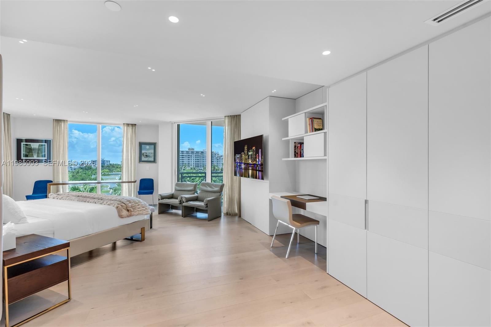 430 Grand Bay Dr #608 Key Biscayne, FL 33149