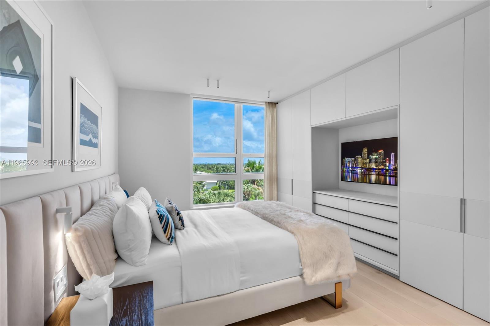 430 Grand Bay Dr #608 Key Biscayne, FL 33149