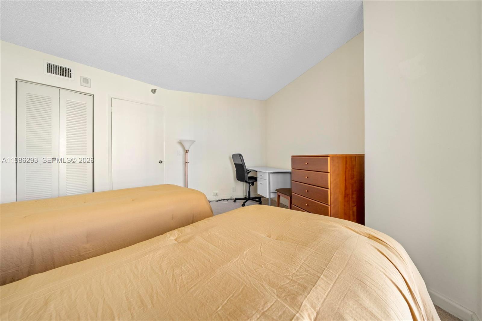 3400 NE 192th St #1810 Aventura, FL 33180