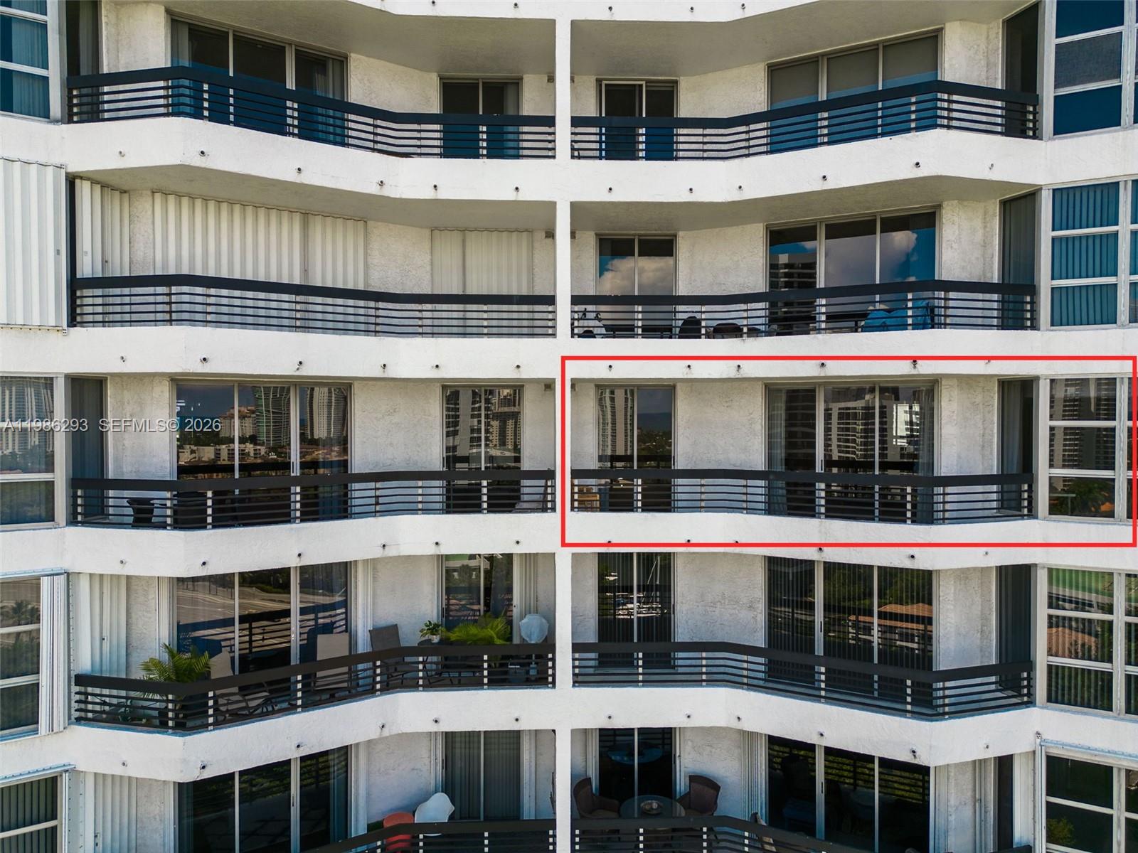 3400 NE 192th St #1810 Aventura, FL 33180