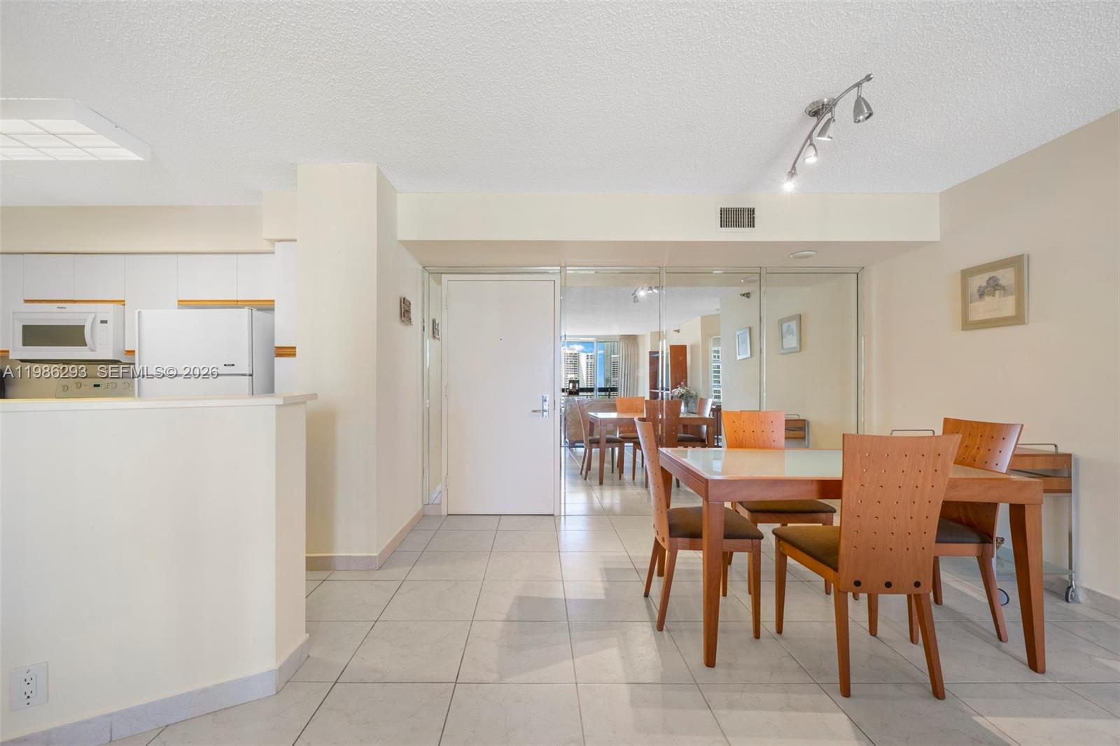 3400 NE 192th St #1810 Aventura, FL 33180