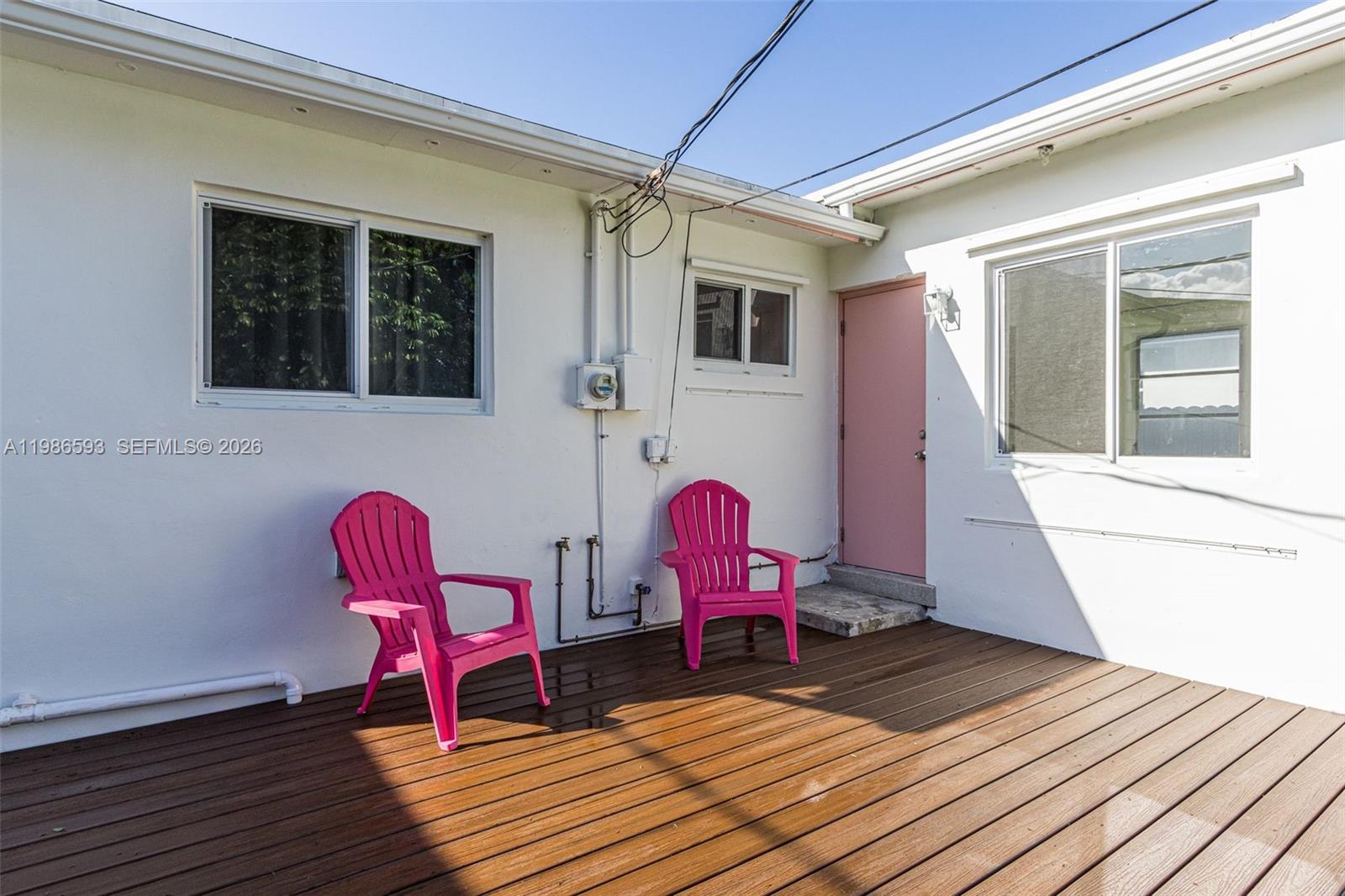 616 NW 3rd Ct Hallandale Beach, FL 33009