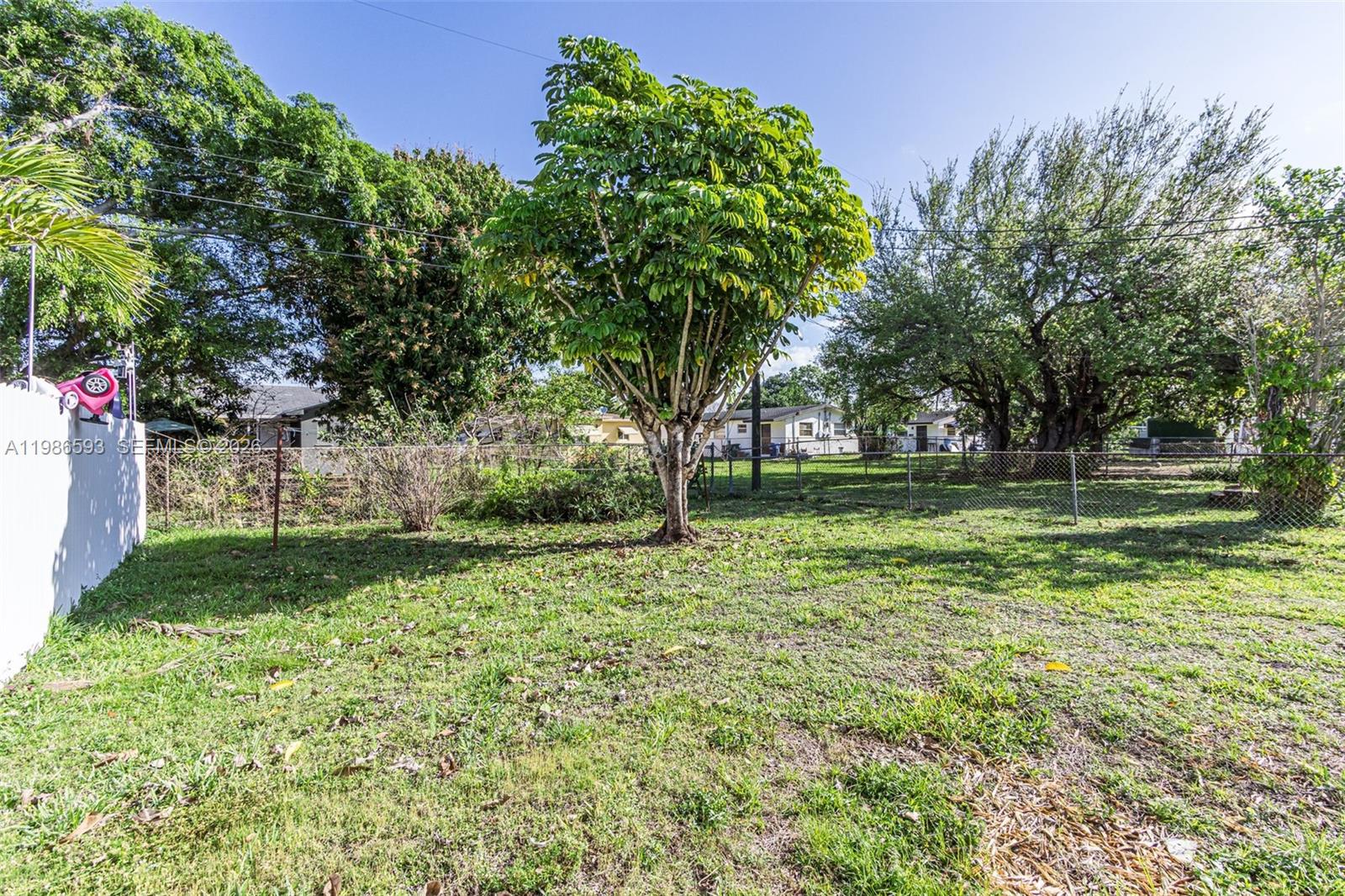 616 NW 3rd Ct Hallandale Beach, FL 33009